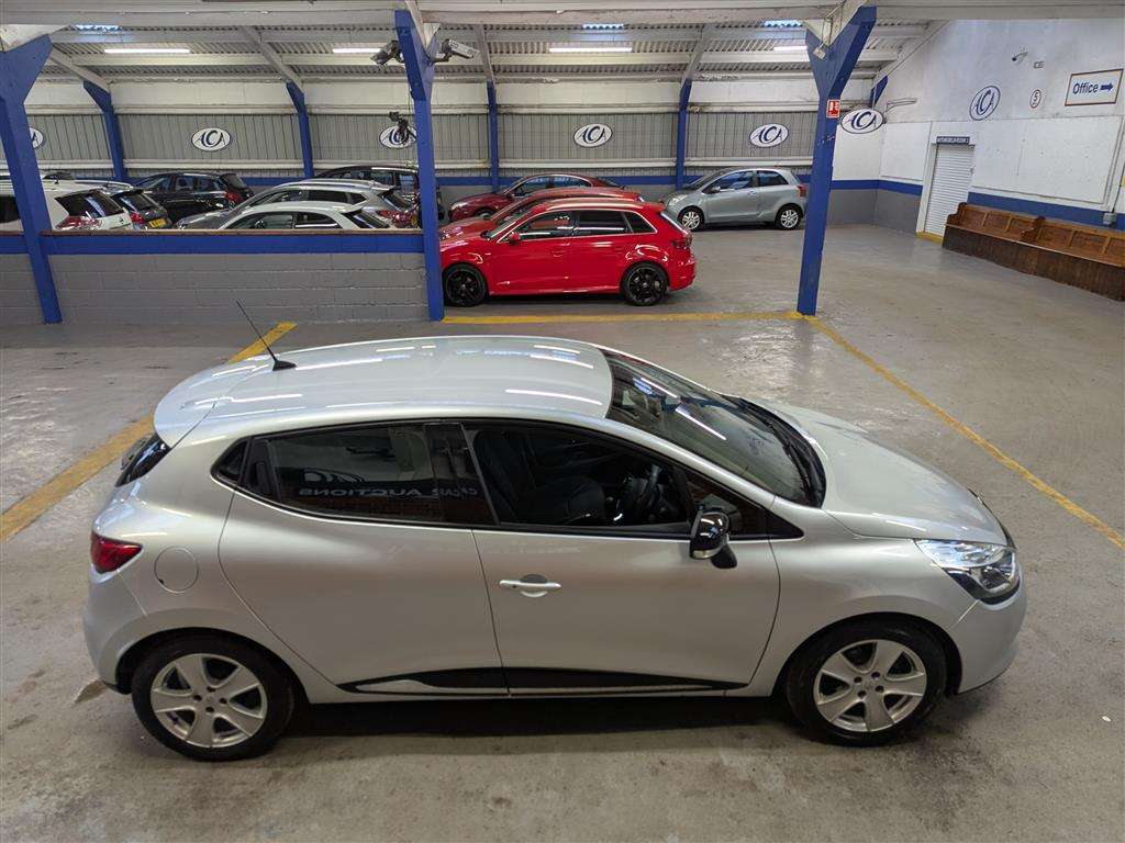 <p>2014 RENAULT CLIO DYNAMIQUE MEDIANAV</p>