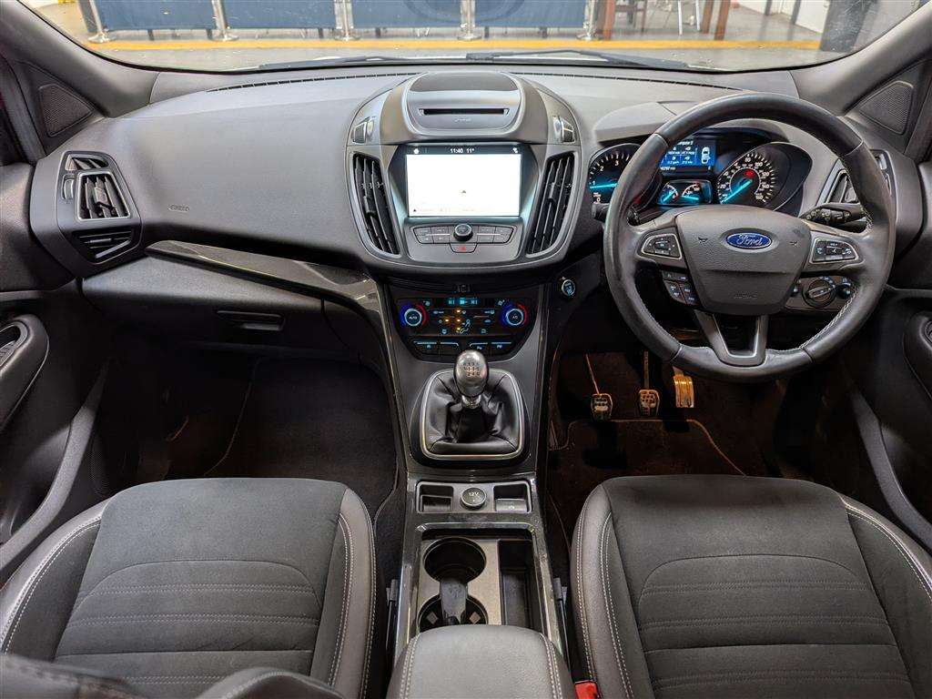 <p>2017 FORD KUGA ST-LINE TDCI</p>