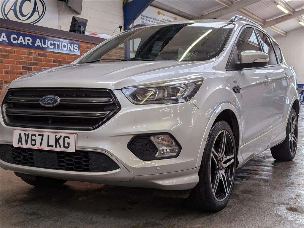 <p>2017 FORD KUGA ST-LINE TDCI</p>