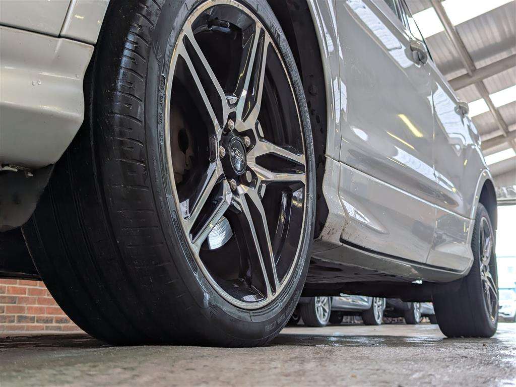 <p>2017 FORD KUGA ST-LINE TDCI</p>