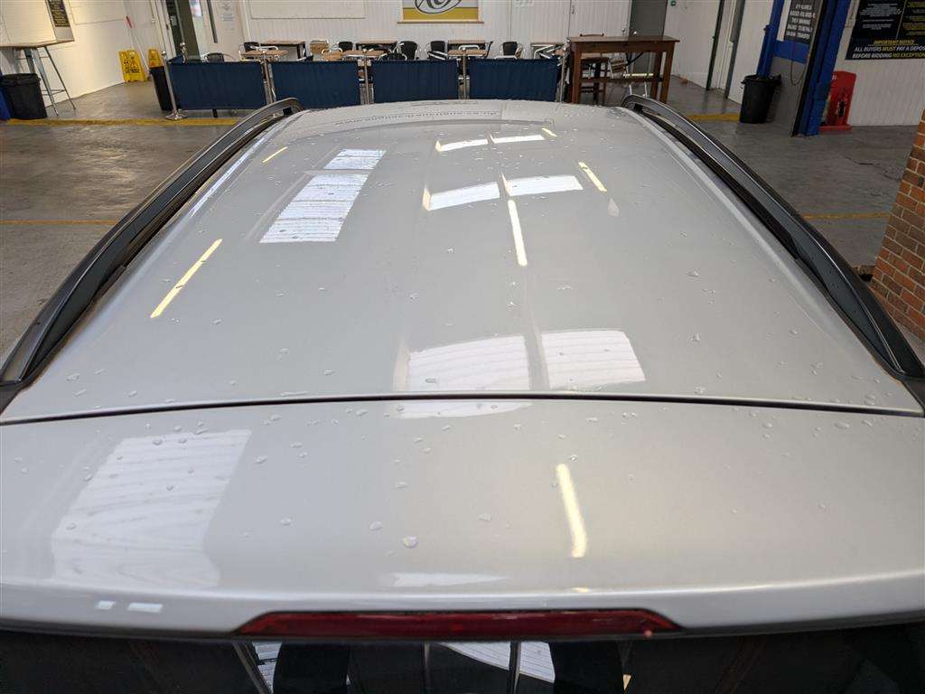 <p>2017 FORD KUGA ST-LINE TDCI</p>