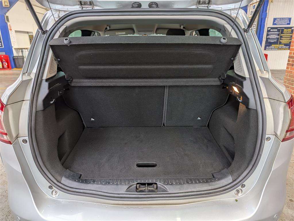 <p>2017 FORD B-MAX ZETEC SILVER EDITIO</p>