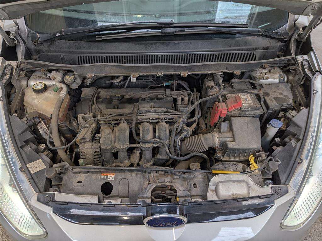 <p>2017 FORD B-MAX ZETEC SILVER EDITIO</p>