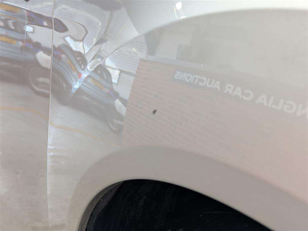 <p>2017 FORD B-MAX ZETEC SILVER EDITIO</p>