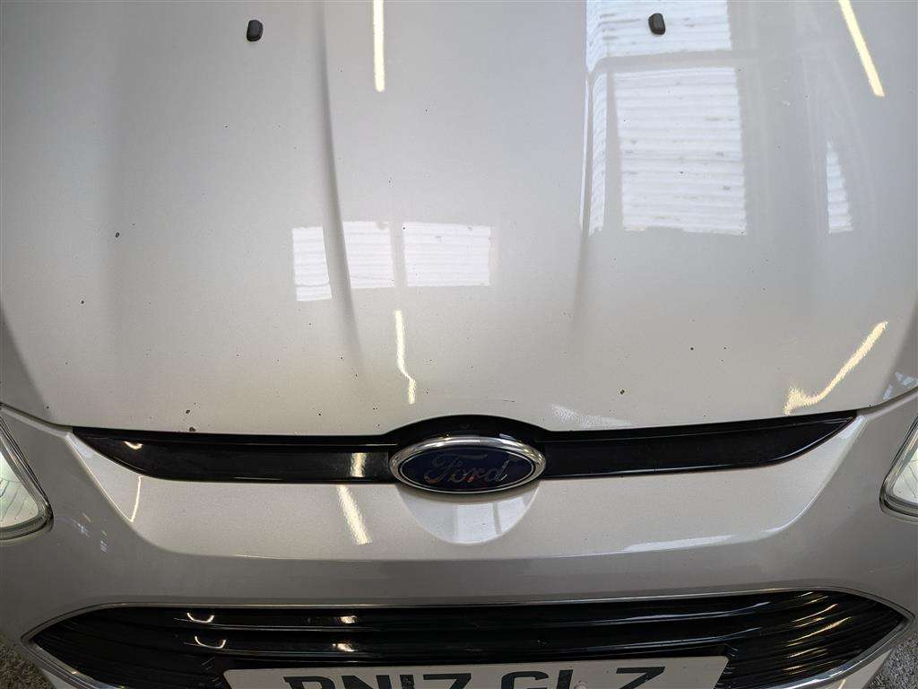 <p>2017 FORD B-MAX ZETEC SILVER EDITIO</p>