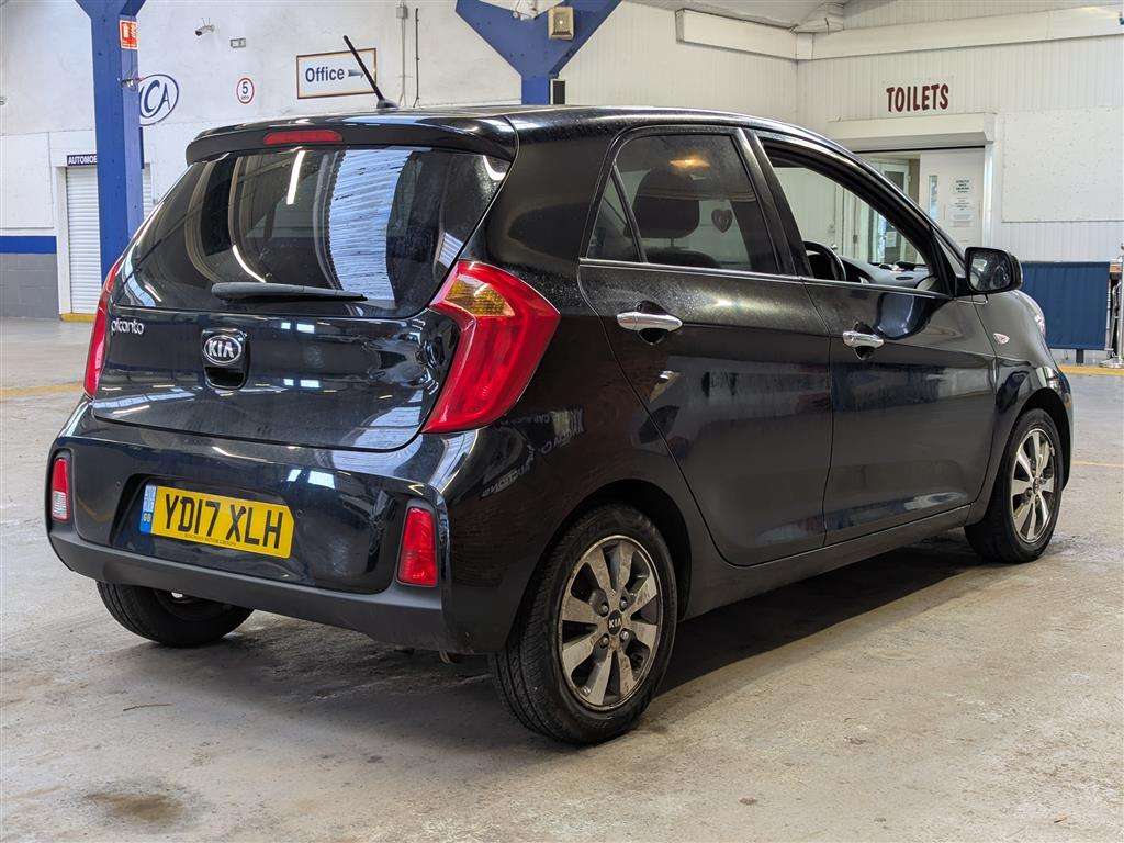 <p>2017 KIA PICANTO SE AUTO</p>