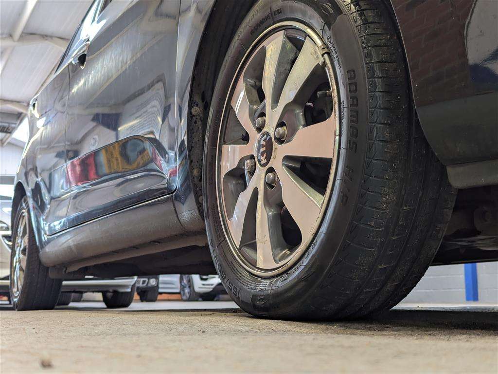 <p>2017 KIA PICANTO SE AUTO</p>