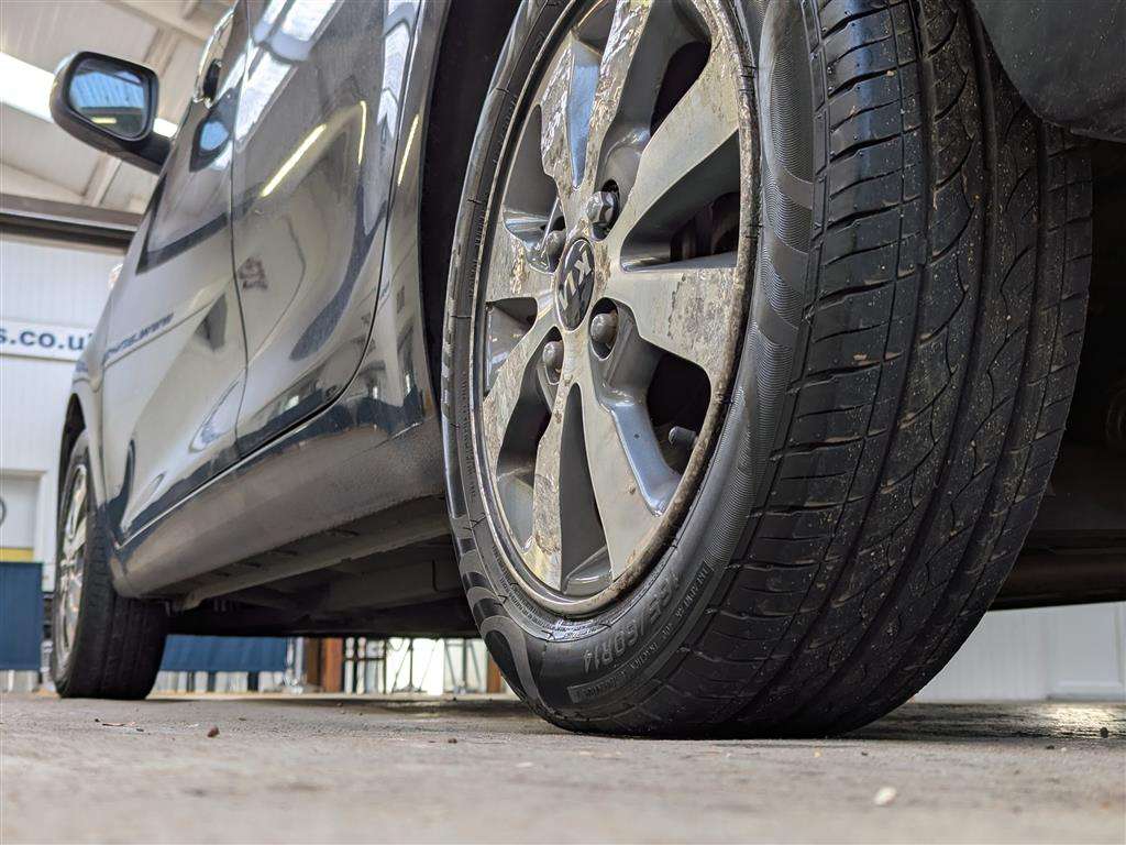 <p>2017 KIA PICANTO SE AUTO</p>