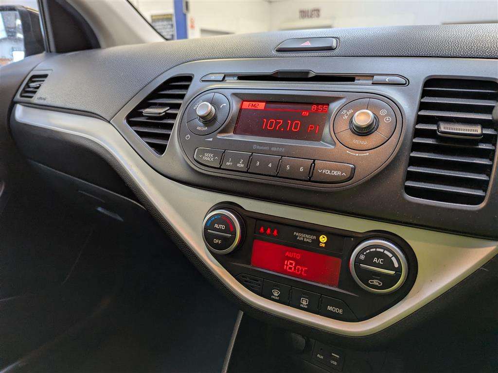 <p>2017 KIA PICANTO SE AUTO</p>