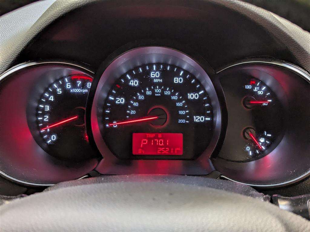 <p>2017 KIA PICANTO SE AUTO</p>