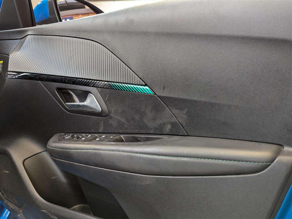 <p>2020 PEUGEOT 208 ALLURE PREMIUM PURETE</p>