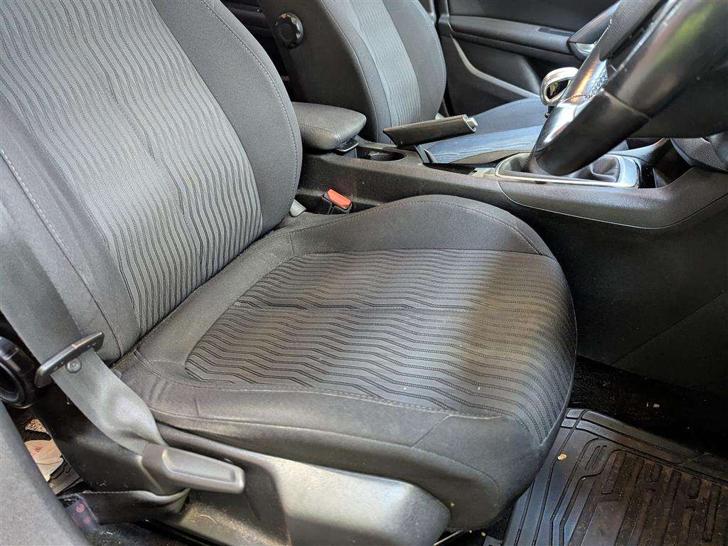 <p>2016 PEUGEOT 308 ACTIVE SW HDI BLUE S/</p>