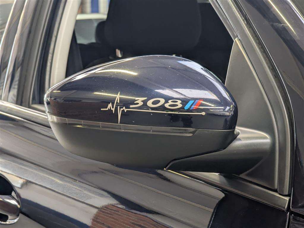 <p>2016 PEUGEOT 308 ACTIVE SW HDI BLUE S/</p>
