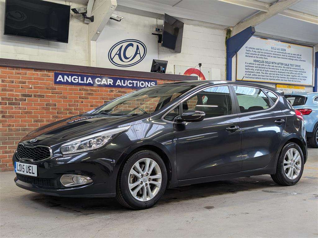 <p>2015 KIA CEED 2 ECODYNAMICS</p>