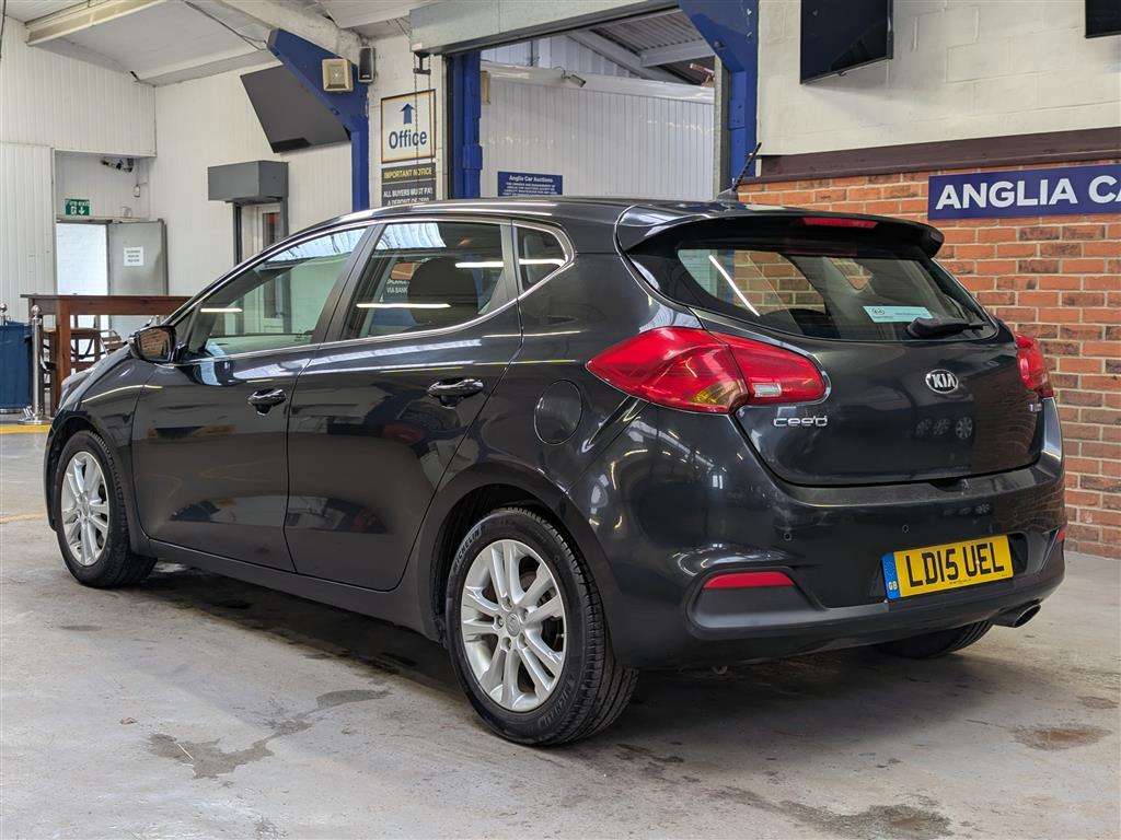 <p>2015 KIA CEED 2 ECODYNAMICS</p>