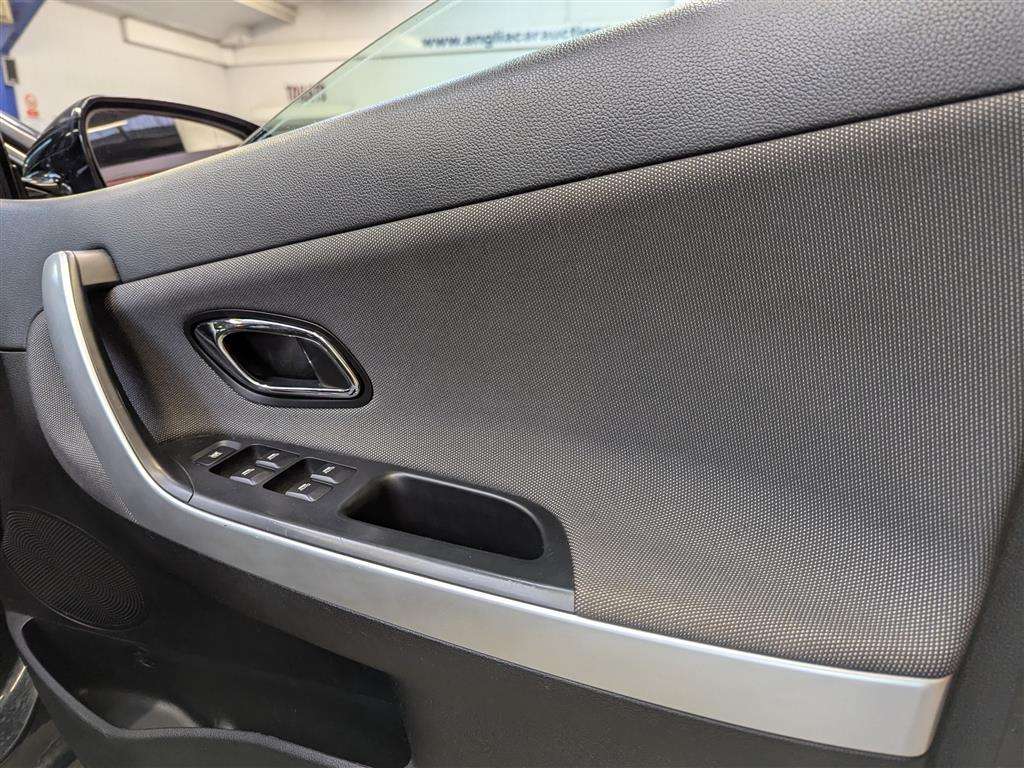 <p>2015 KIA CEED 2 ECODYNAMICS</p>