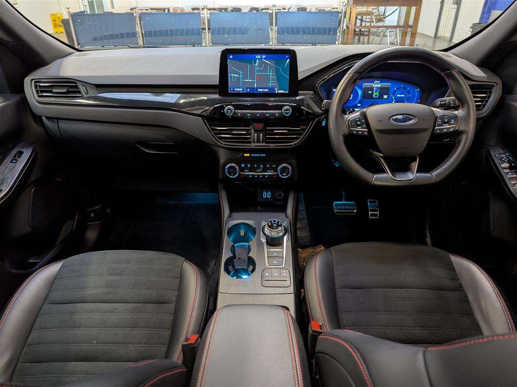 <p>2021 FORD KUGA ST-LINE X ED ECOBLUE</p>