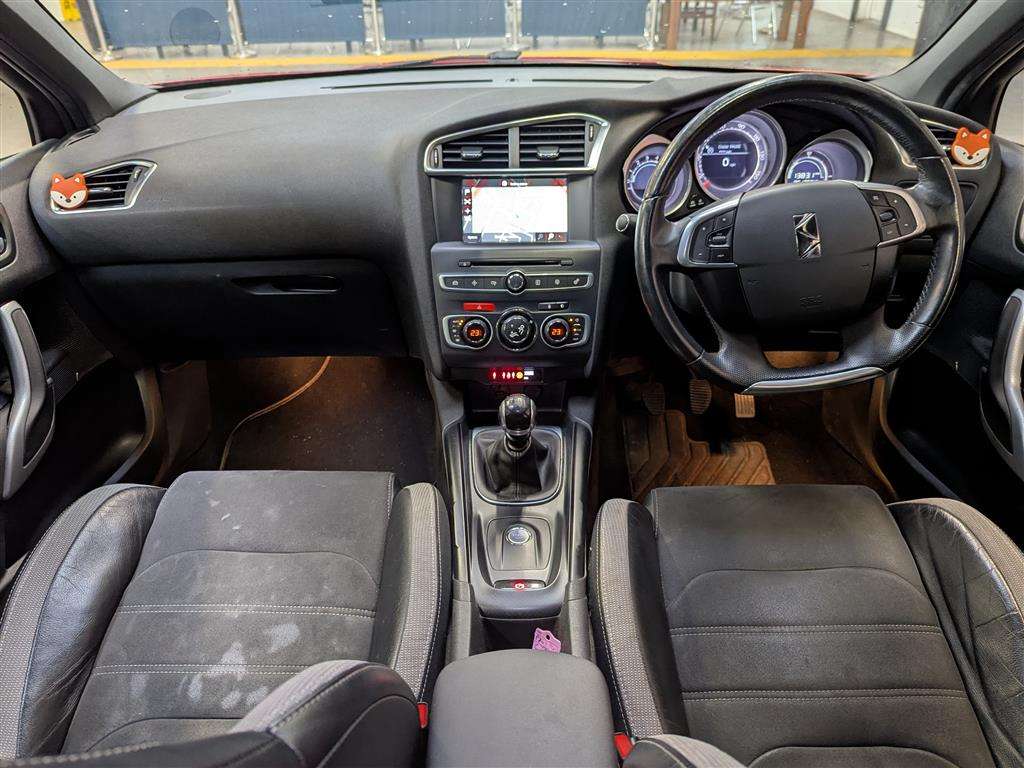 <p>2015 DS DS4 CROSSBACK BLUEHDI S/S</p>