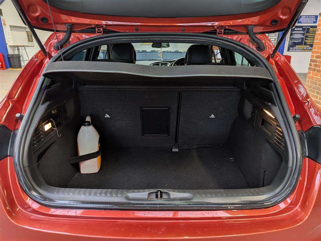 <p>2015 DS DS4 CROSSBACK BLUEHDI S/S</p>