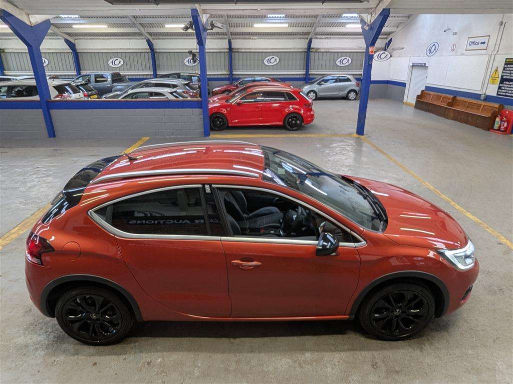 <p>2015 DS DS4 CROSSBACK BLUEHDI S/S</p>