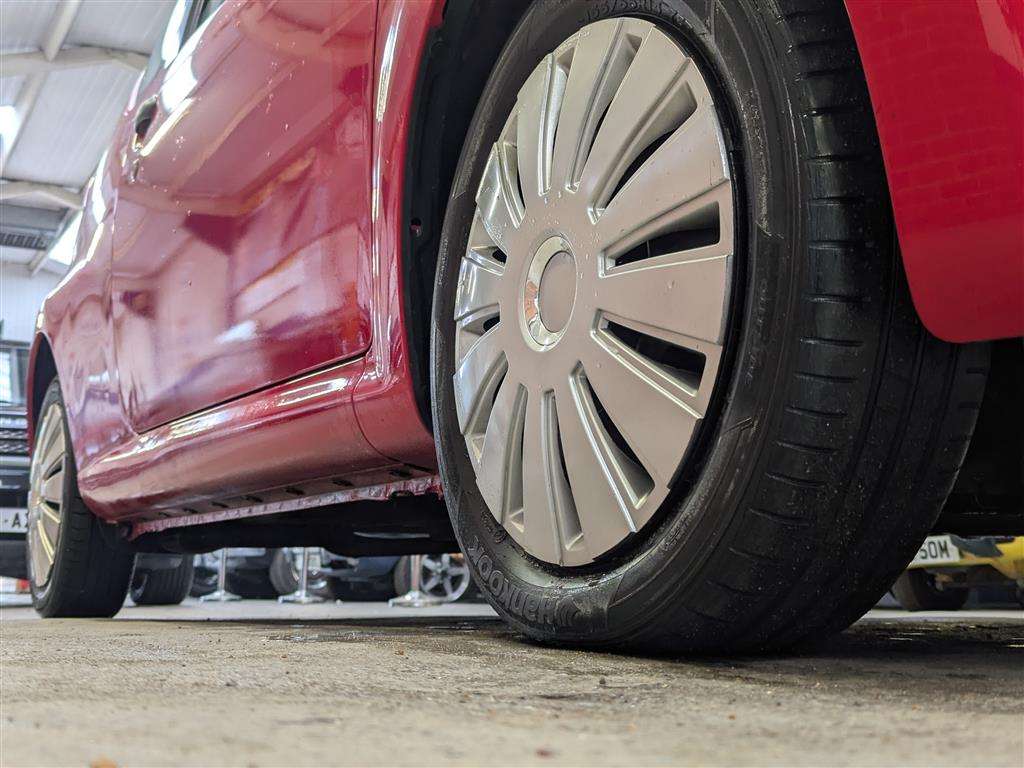 <p>2014 PEUGEOT 107 ACCESS</p>