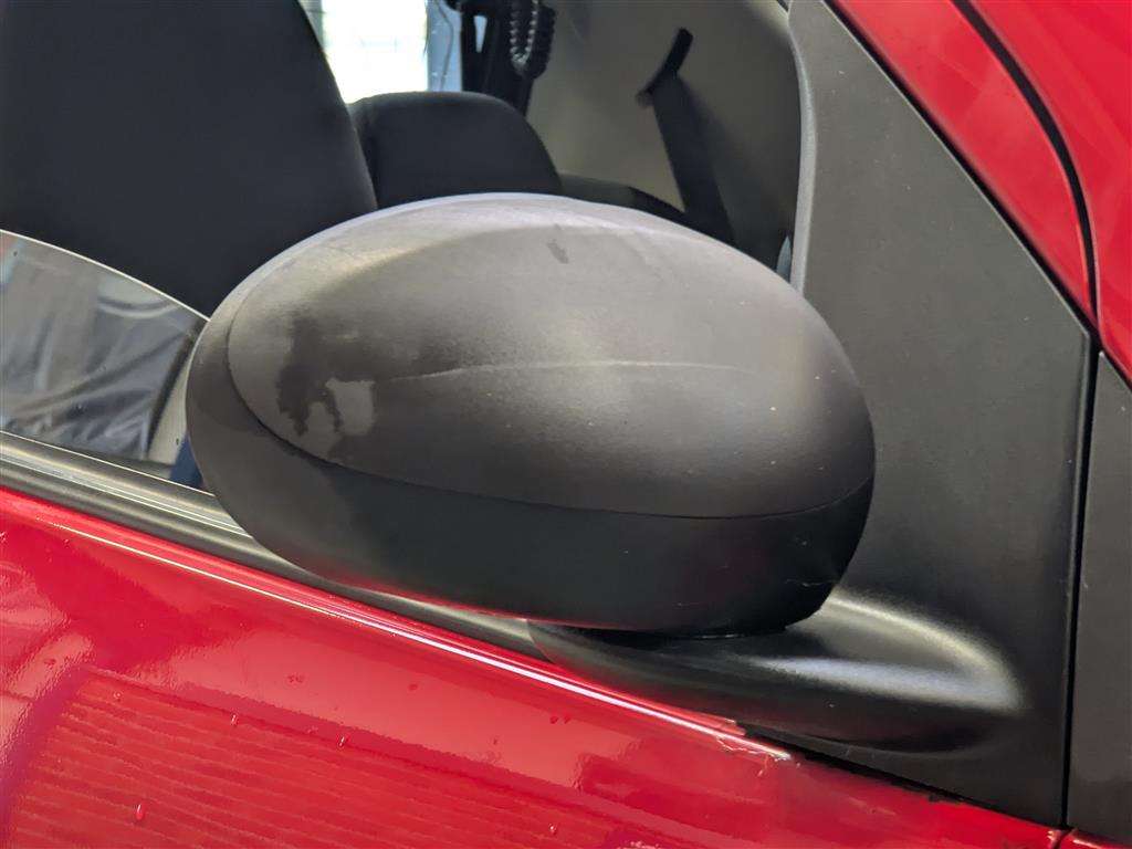 <p>2014 PEUGEOT 107 ACCESS</p>