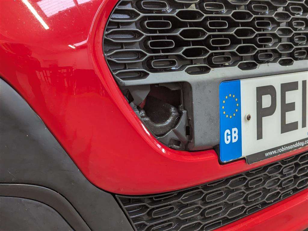 <p>2014 PEUGEOT 107 ACCESS</p>