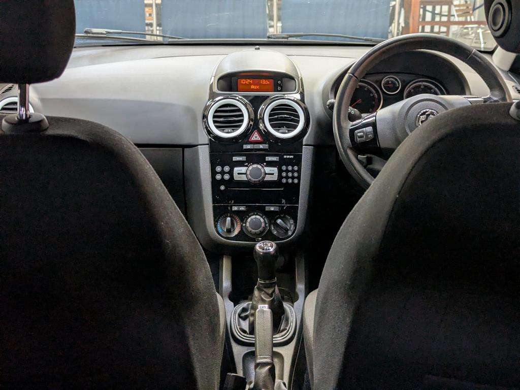 <p>2012 VAUXHALL CORSA LIMITED EDITION</p>