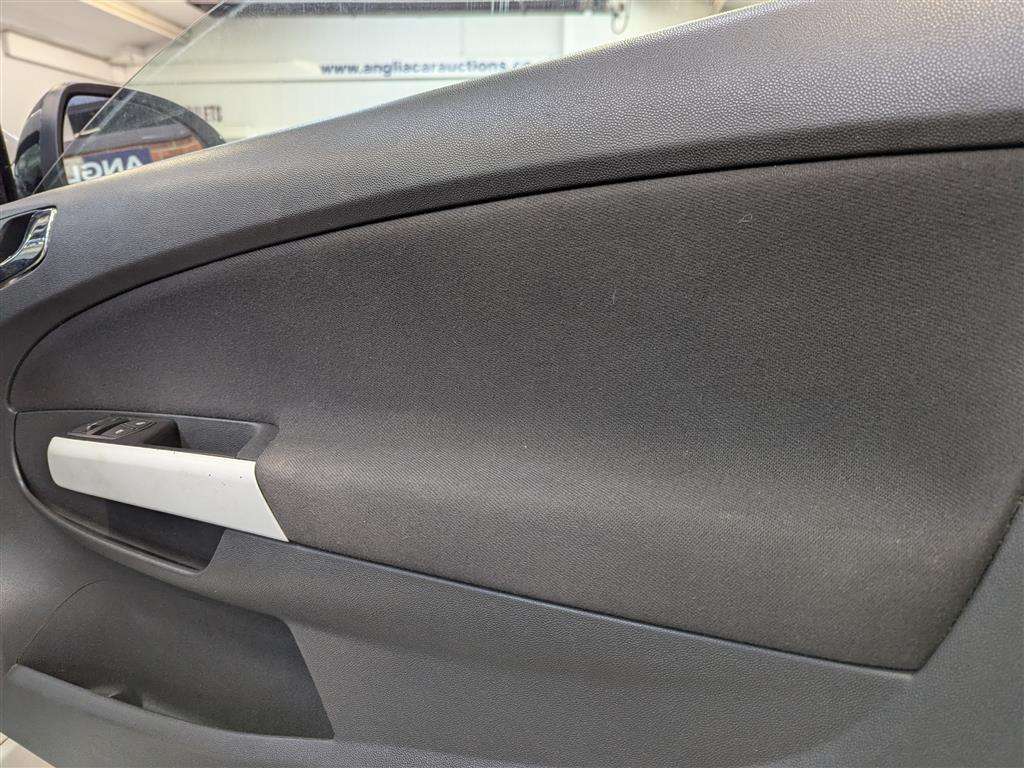 <p>2012 VAUXHALL CORSA LIMITED EDITION</p>