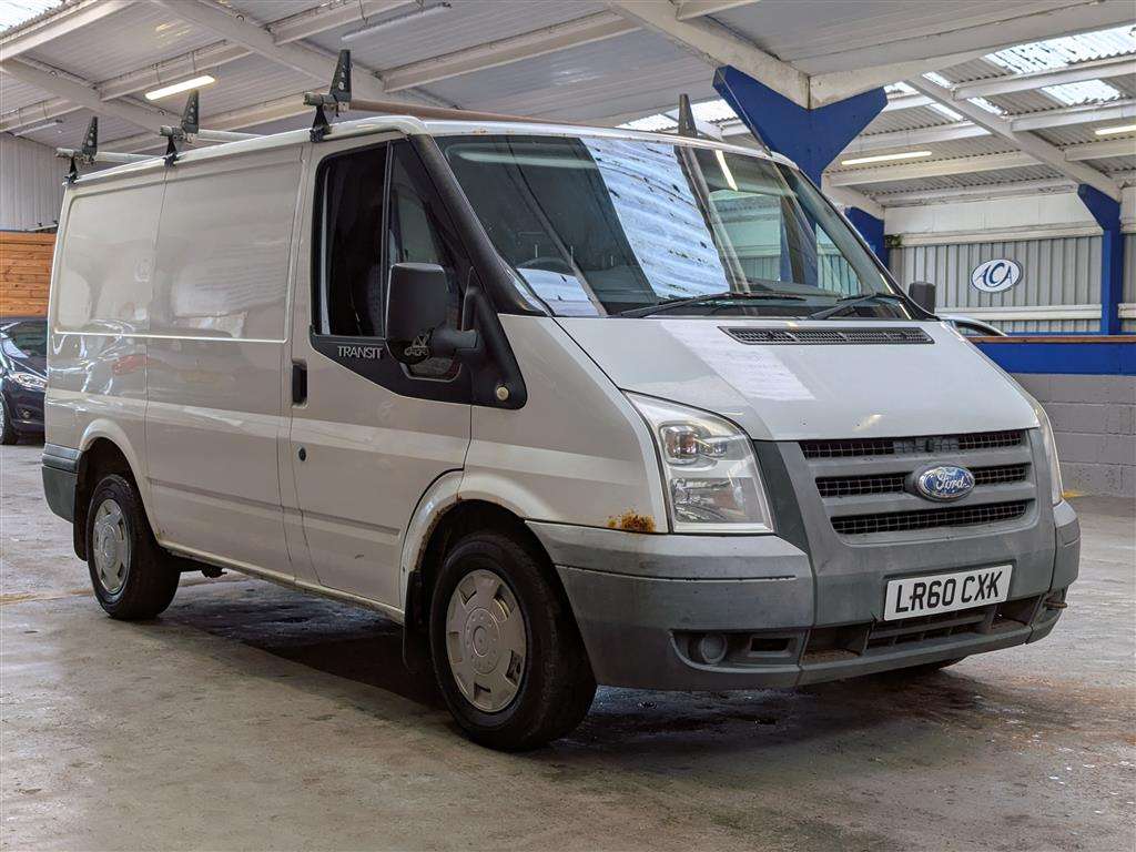 <p>2010 FORD TRANSIT 115 T280S FWD</p>