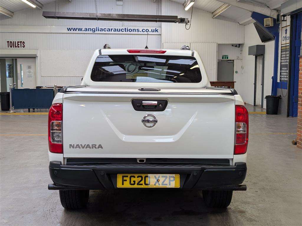 <p>2020 NISSAN NAVARA N-GUARD DCI AUTO</p>