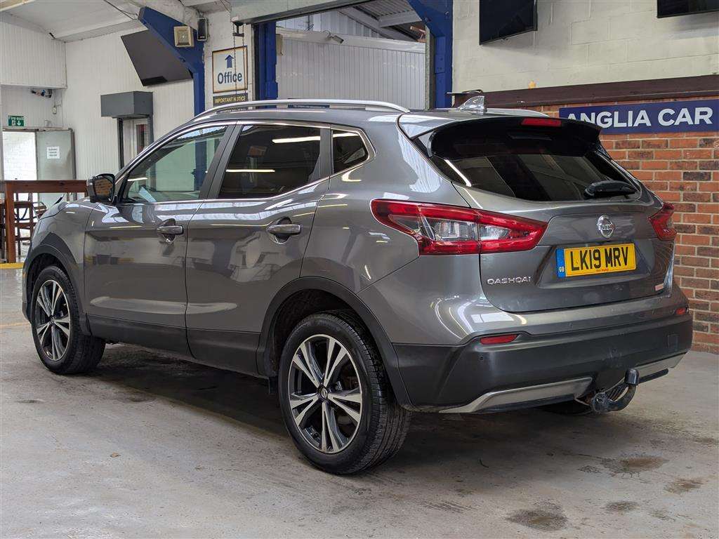 <p>2019 NISSAN QASHQAI N-CONNECTA DIG-T</p>