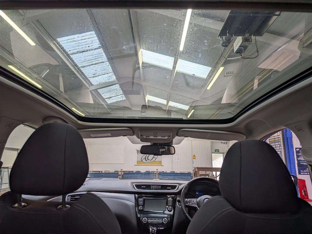 <p>2019 NISSAN QASHQAI N-CONNECTA DIG-T</p>