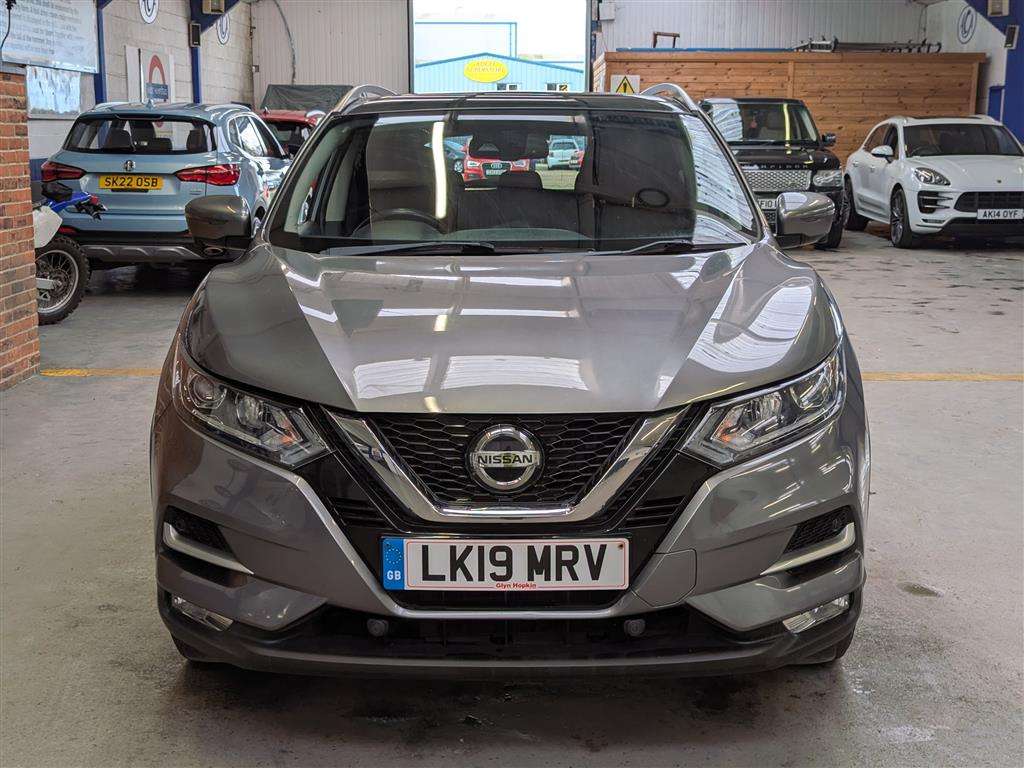<p>2019 NISSAN QASHQAI N-CONNECTA DIG-T</p>