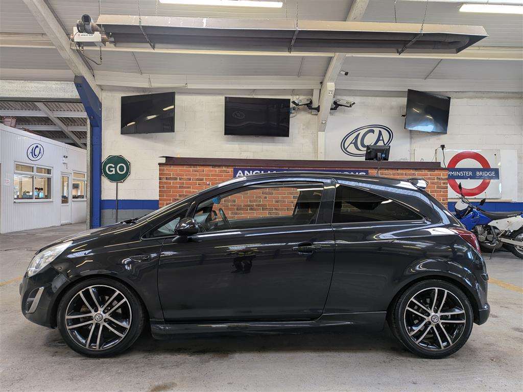 <p>2014 VAUXHALL CORSA BLACK EDITION</p>