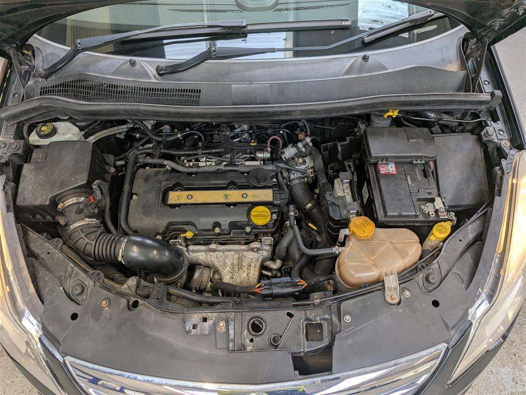 <p>2014 VAUXHALL CORSA BLACK EDITION</p>