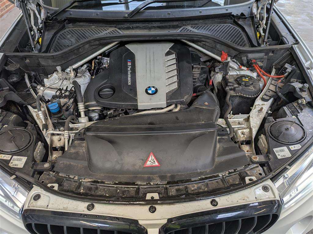 <p>2017 BMW X5 M50D AUTO</p>