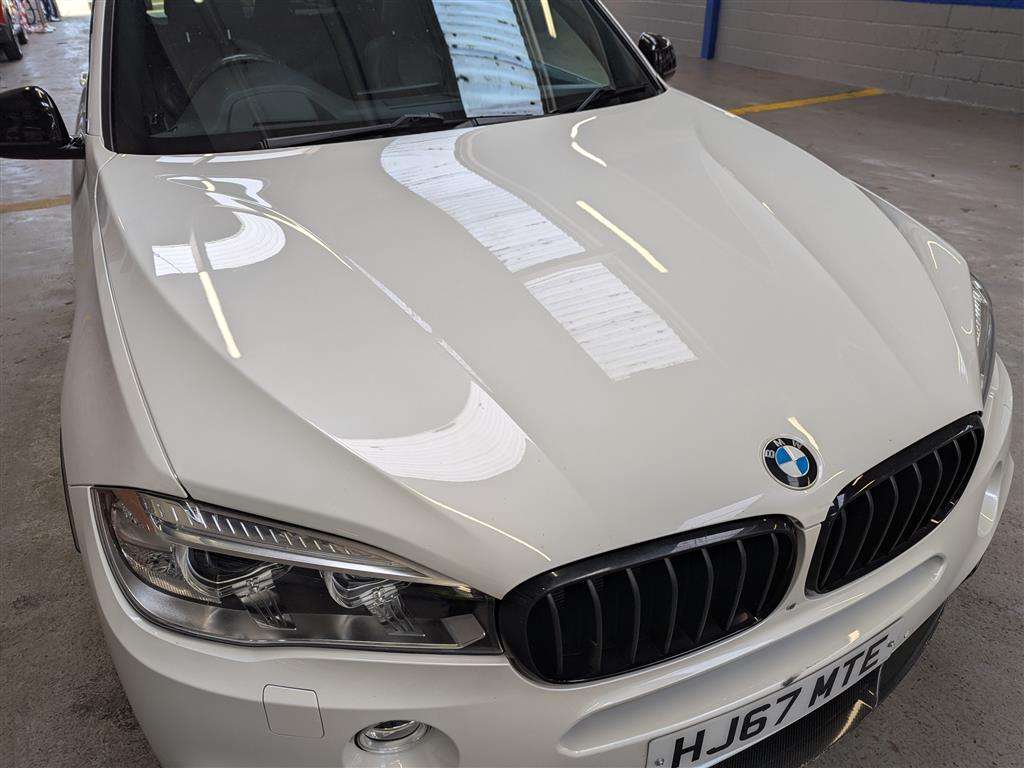 <p>2017 BMW X5 M50D AUTO</p>