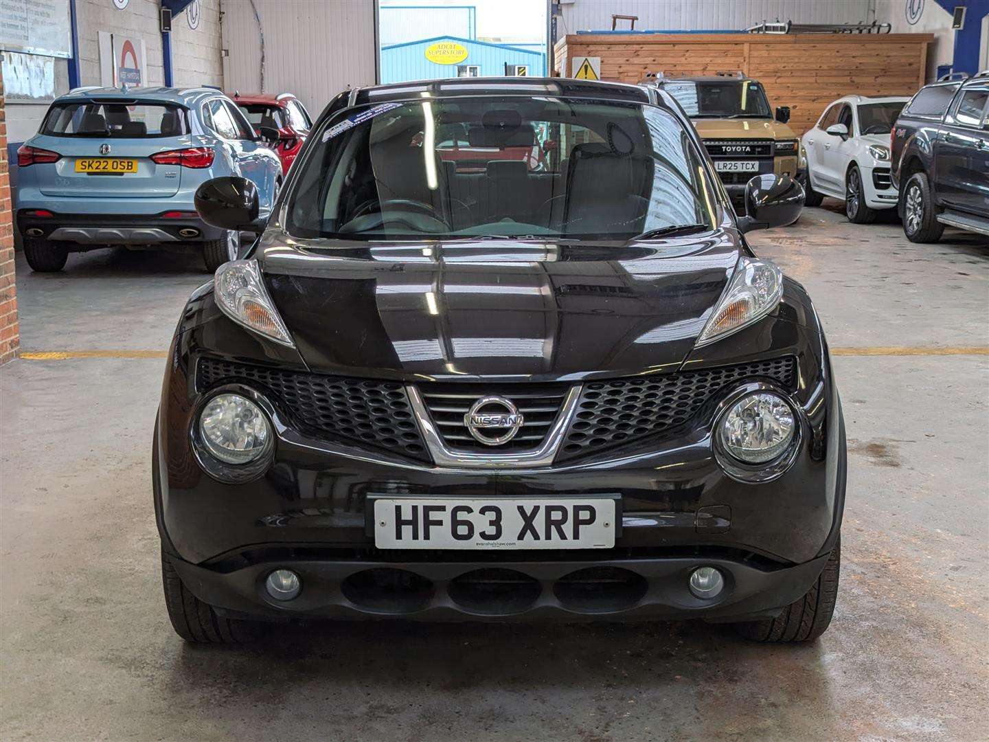 <p>2013 NISSAN JUKE TEKNA DCI</p>