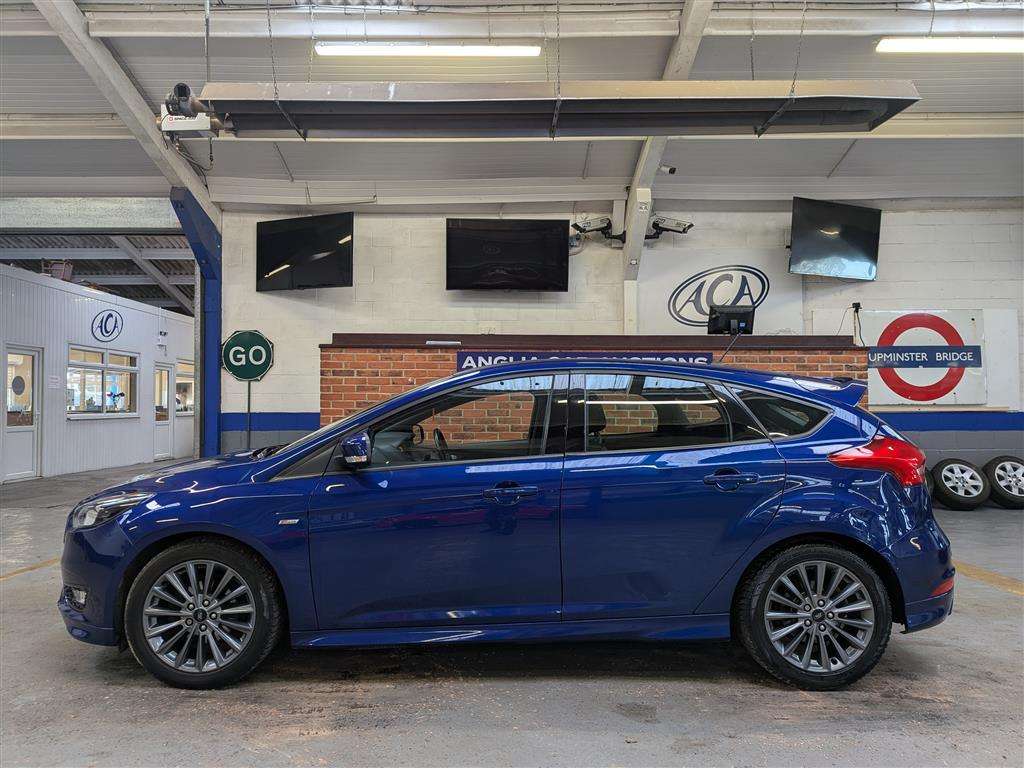 <p>2018 FORD FOCUS ST-LINE</p>