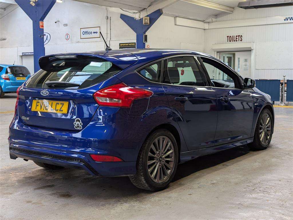 <p>2018 FORD FOCUS ST-LINE</p>