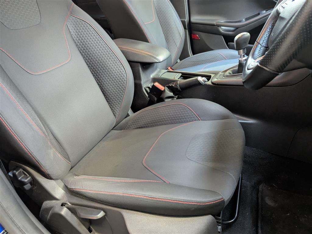 <p>2018 FORD FOCUS ST-LINE</p>