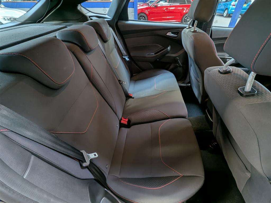 <p>2018 FORD FOCUS ST-LINE</p>