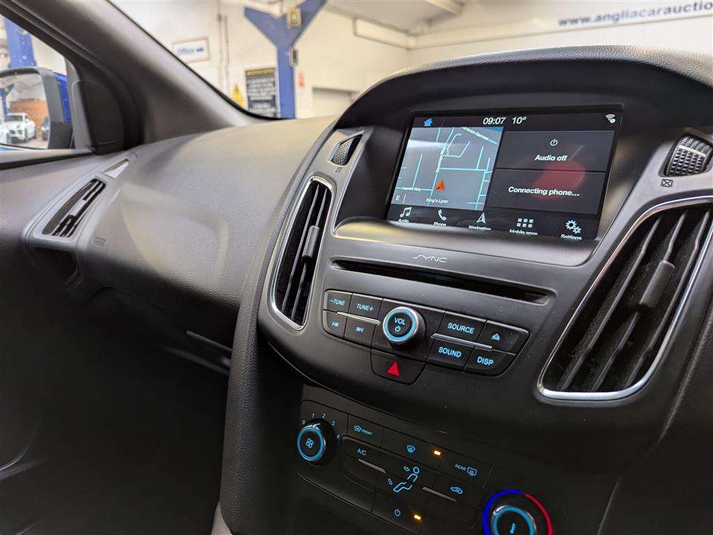 <p>2018 FORD FOCUS ST-LINE</p>