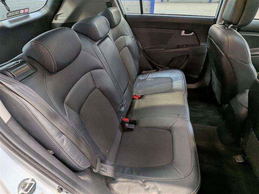 <p>2015 KIA SPORTAGE KX-2 CRDI</p>