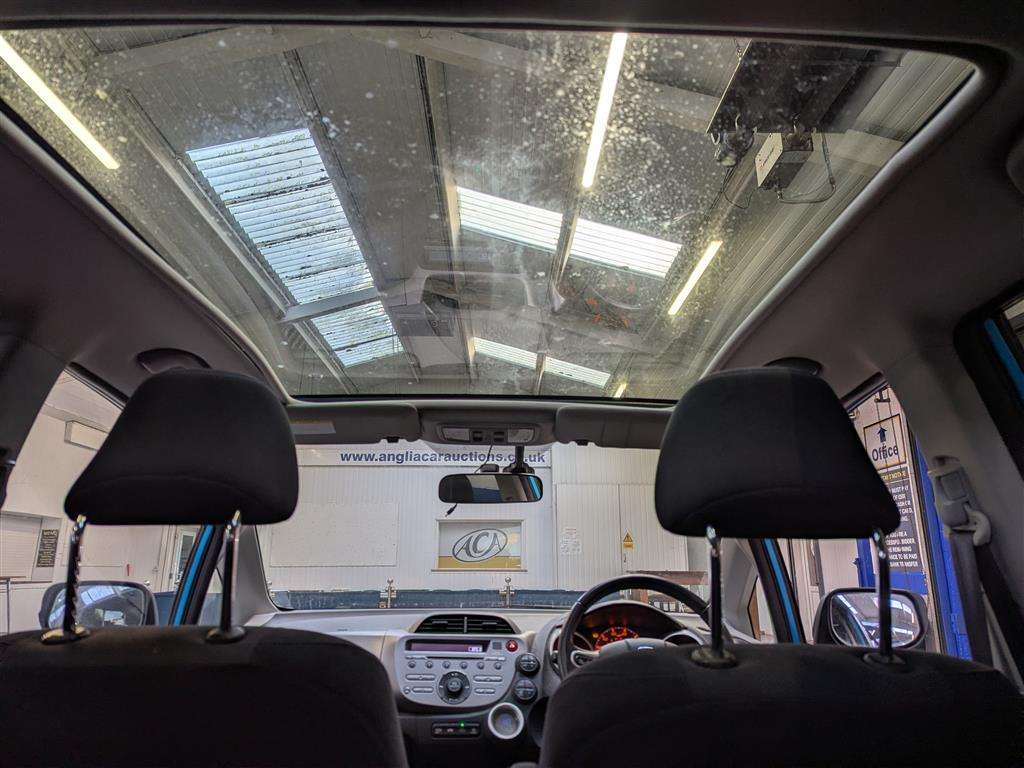 <p>2010 HONDA JAZZ I-VTEC EX</p>