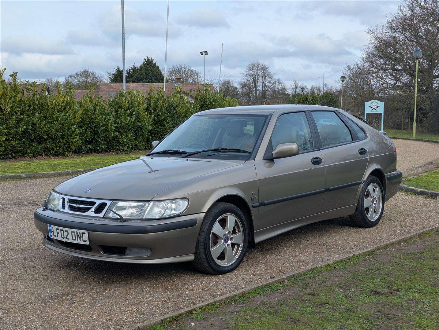 <p>2002 SAAB 9-3</p>