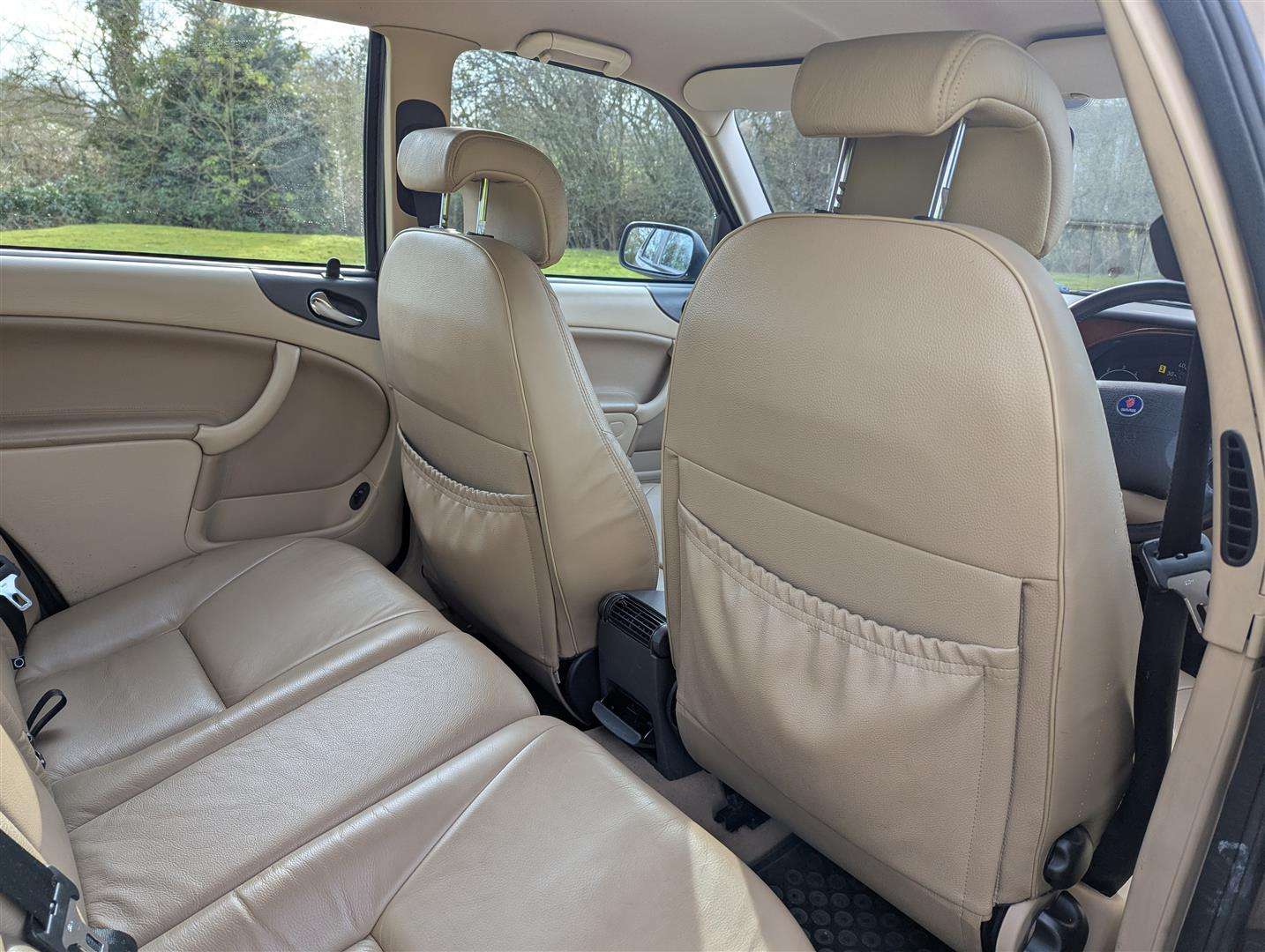 <p>2002 SAAB 9-3</p>