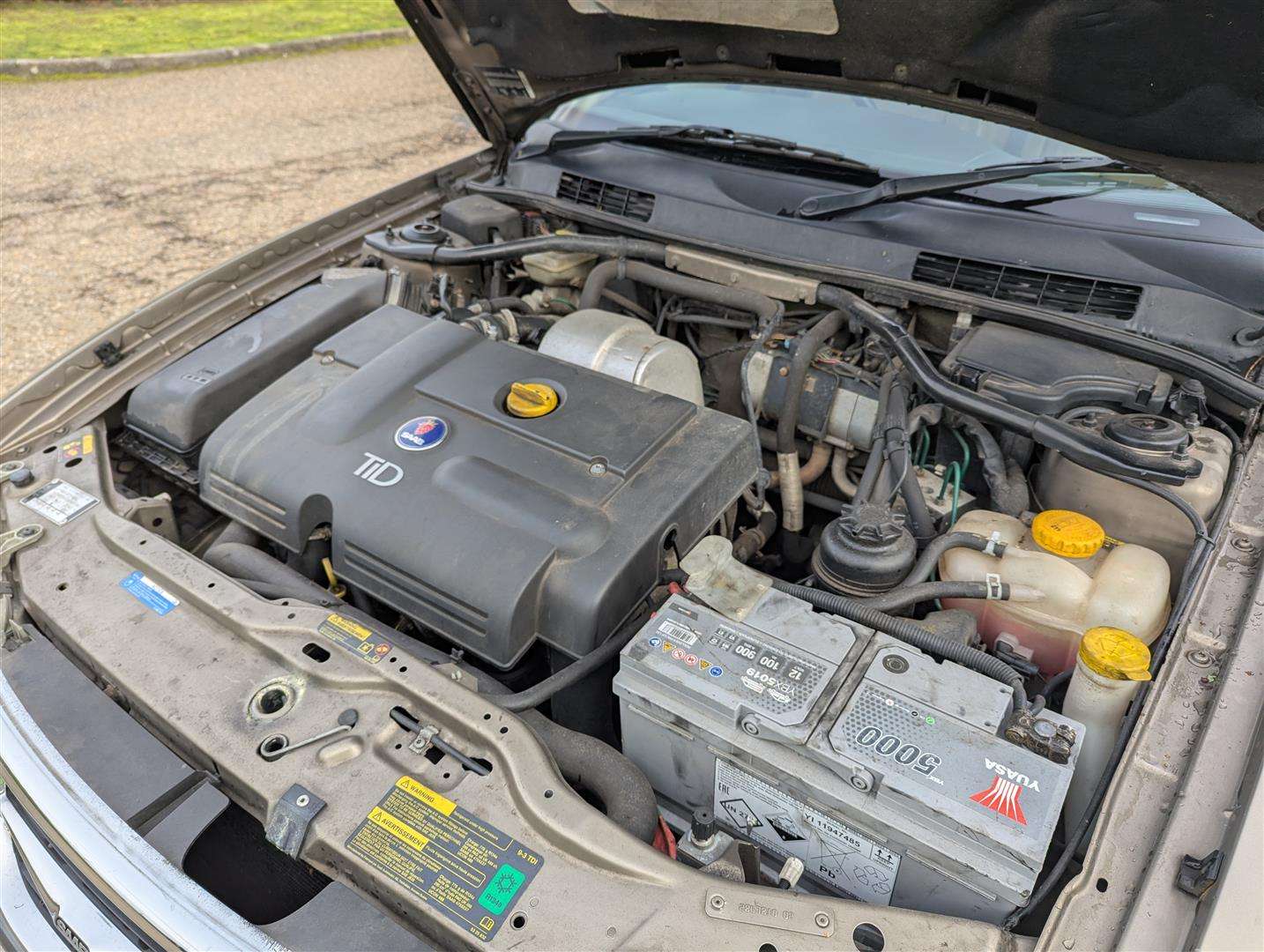 <p>2002 SAAB 9-3</p>