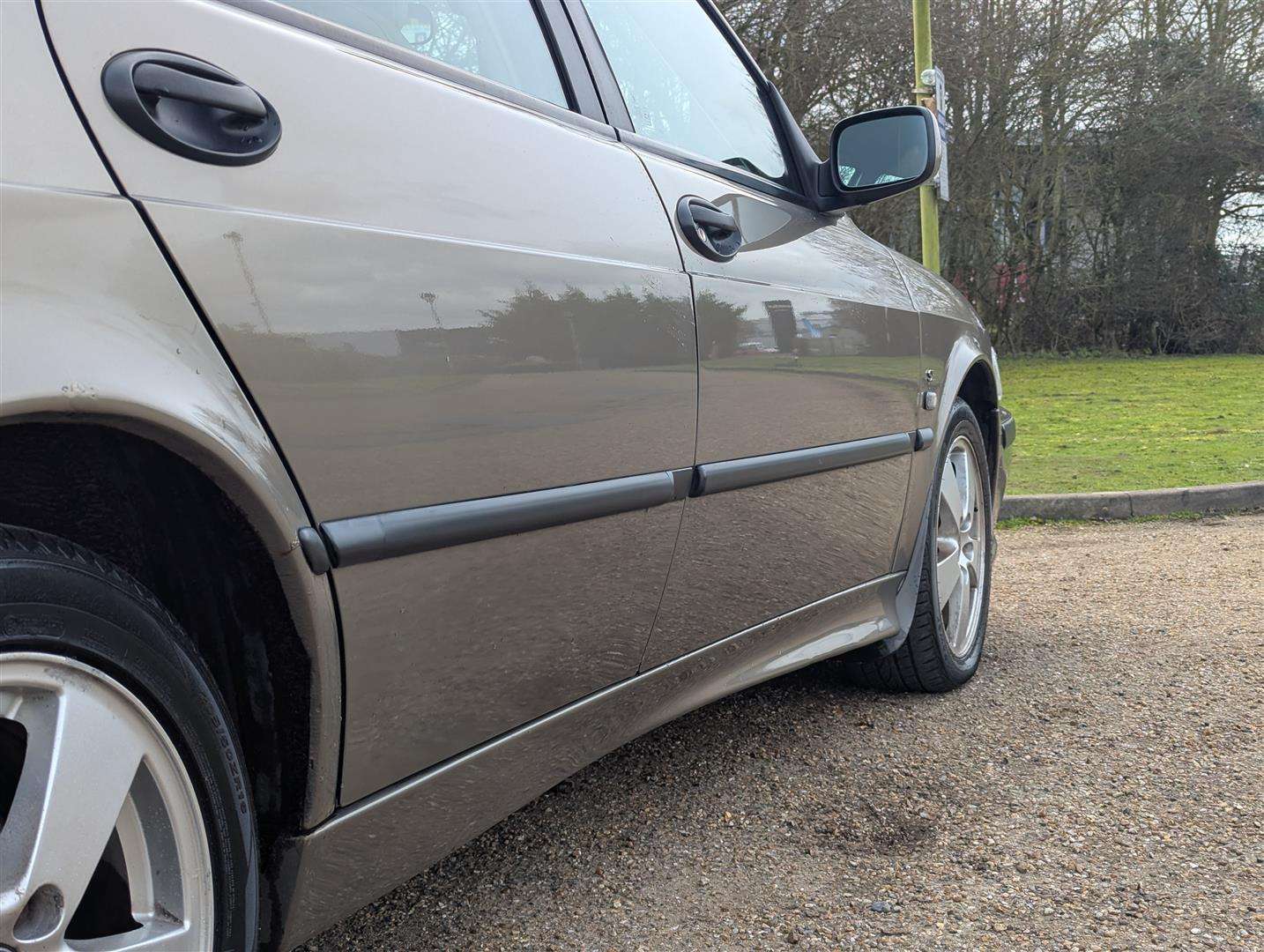 <p>2002 SAAB 9-3</p>